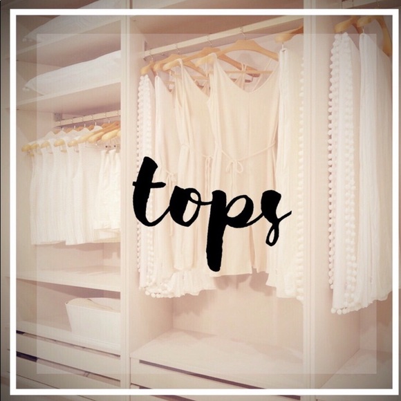 Flash sale - Short time -Displayed tops and blouse - Picture 1 of 2